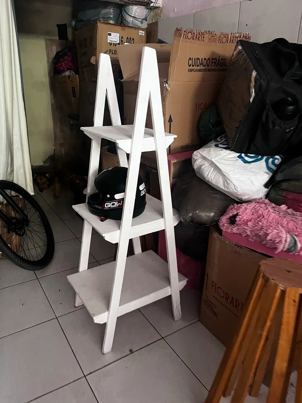 Vendo mesa e escadinha  - Foto 2