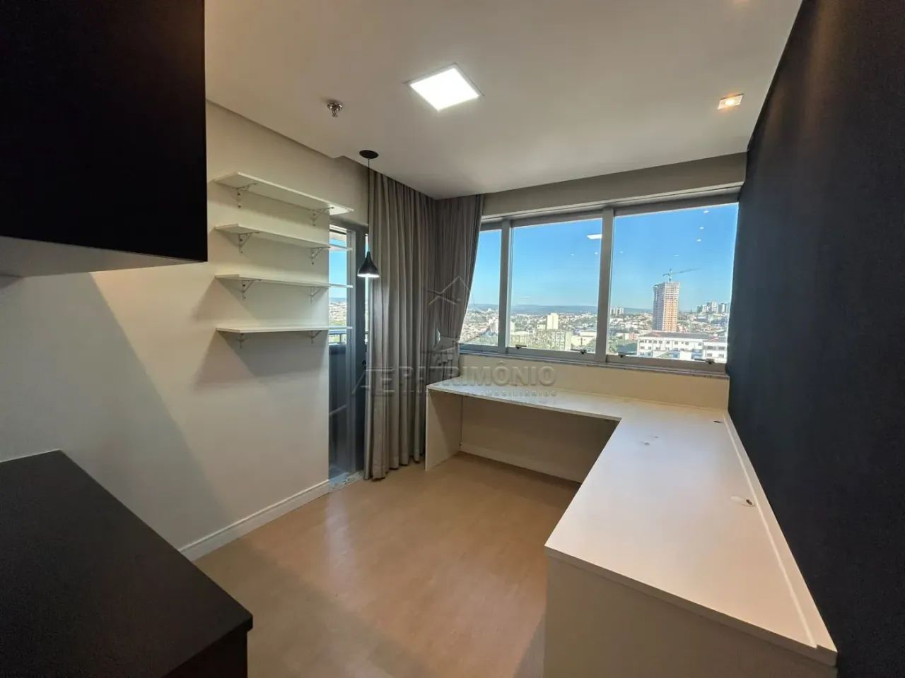 SALA COMERCIAL COM 44 M² EM SOROCABA