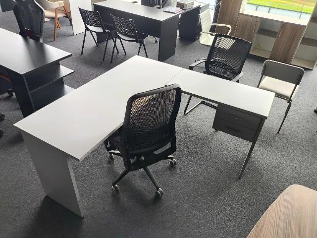 Mesa de Escritório em L Escrivaninha com 2 Gavetas - 0,75x1,50x0,60cm - ENTREGAMOS!!