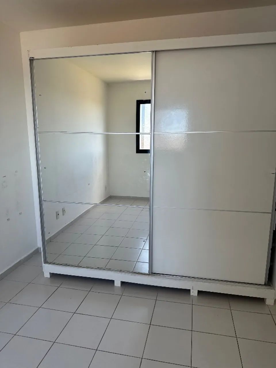 Guarda roupa grande - Foto 2