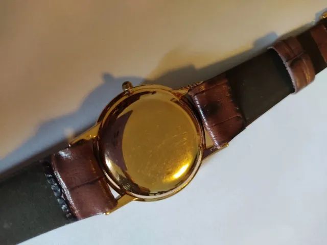 Relógio Tissot Militar automático em ouro  - Foto 2