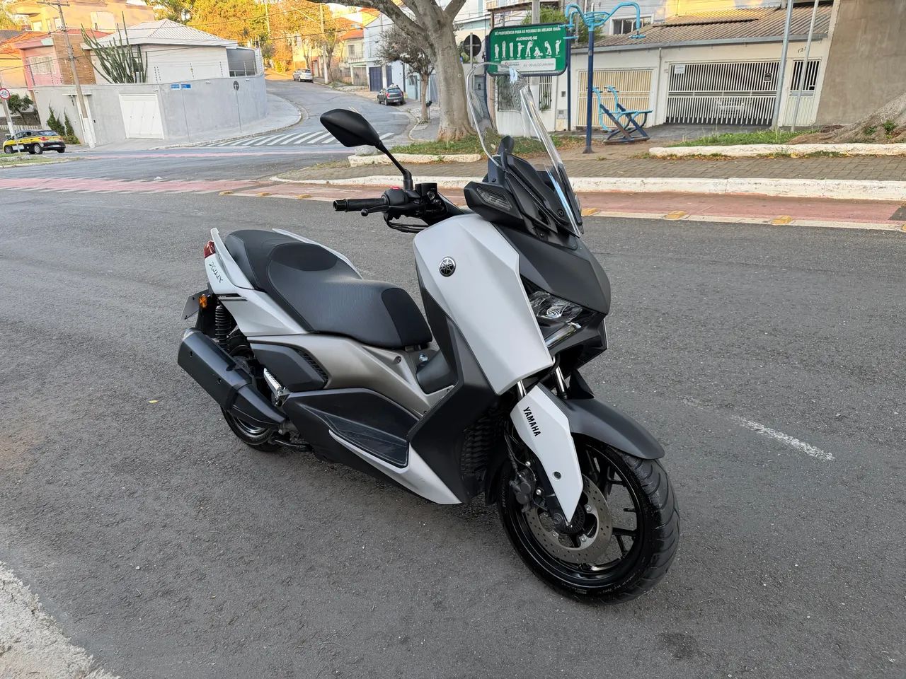 MOTO - XMAX - Foto 2