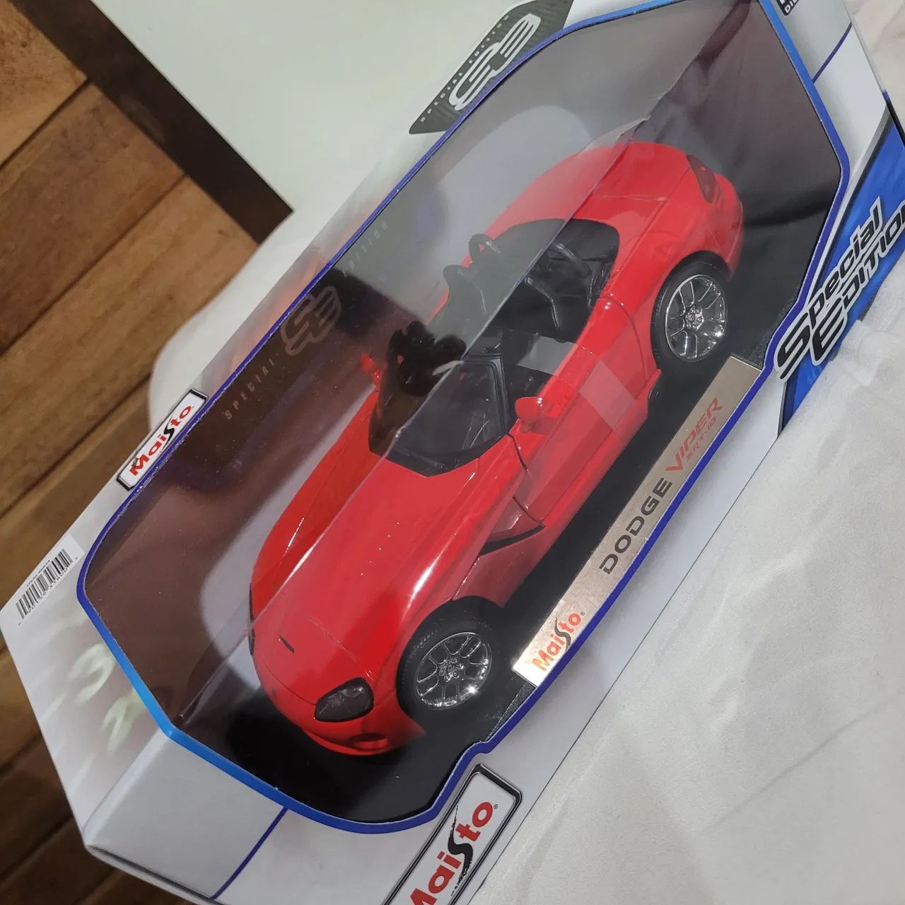 Miniatura 1:18 Dodge Viper SRT 2003 Maisto Nova