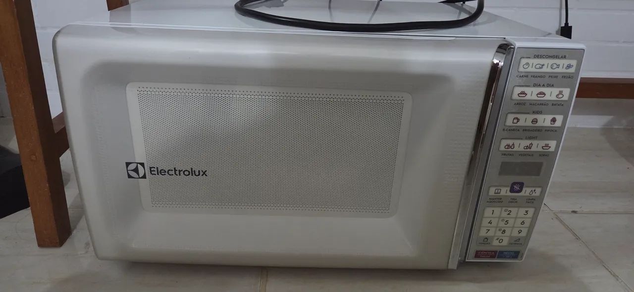 Microondas Eletrolux 31l