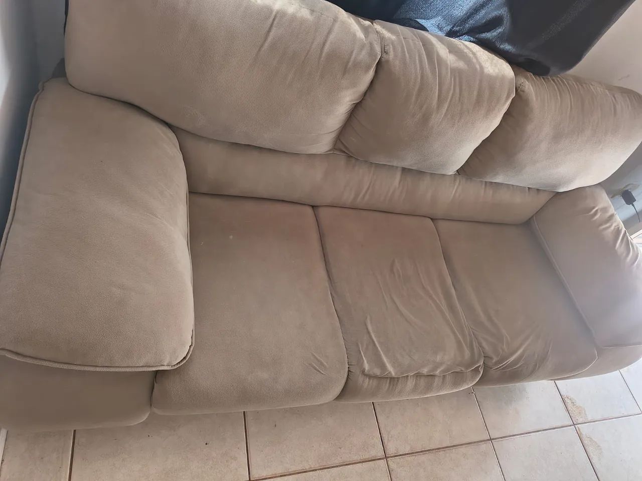 Sofá 3 lugares - Foto 2