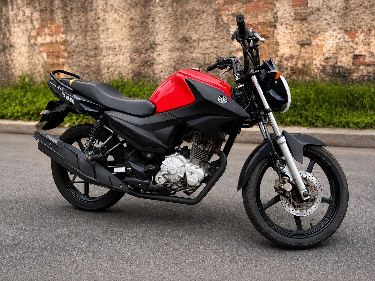 YAMAHA FACTOR YBR COM CAPACETE - Foto 2