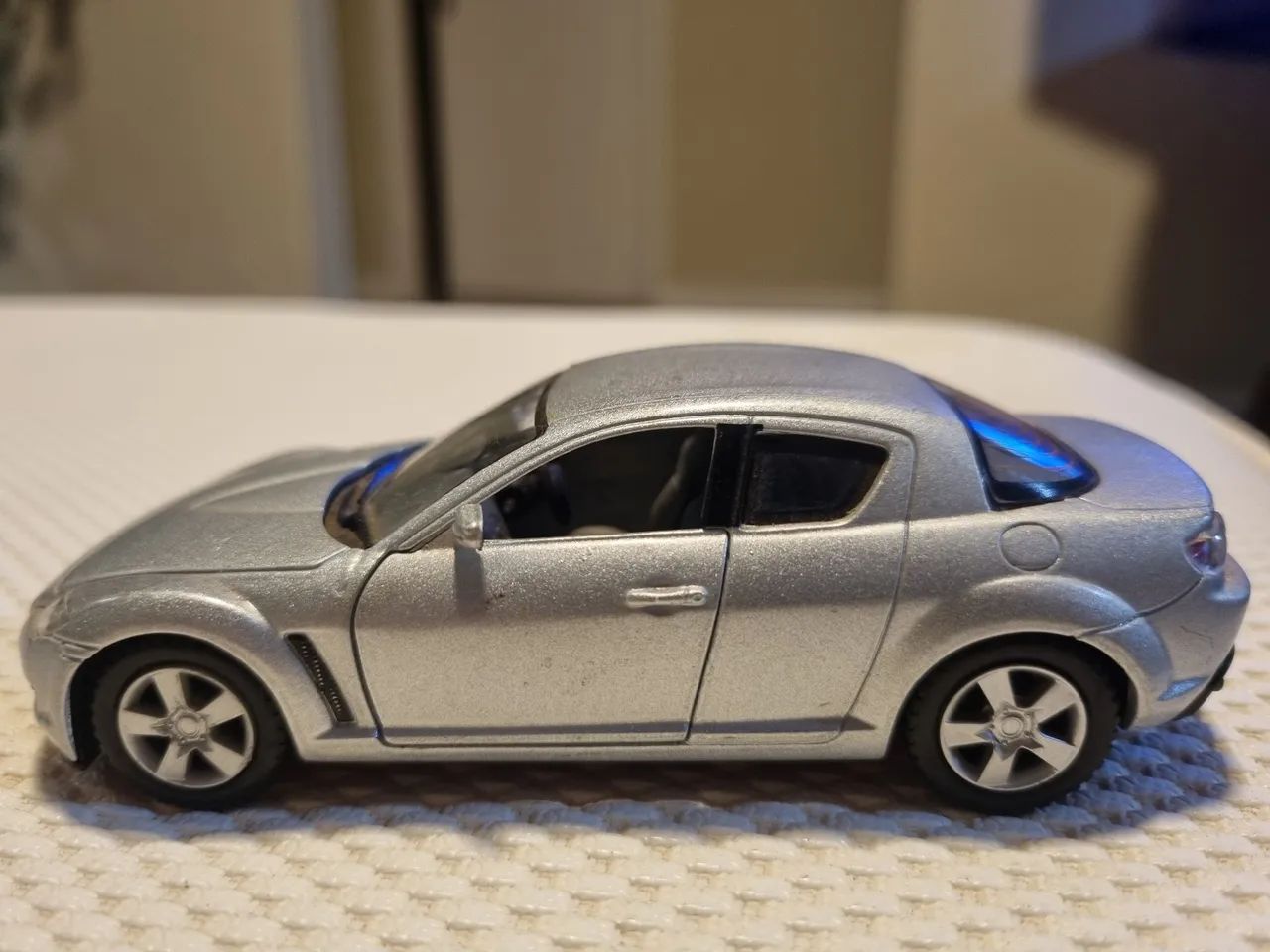 Miniatura Mazda RX-8 Prata Kinsmart Escala 1/38 - Foto 3