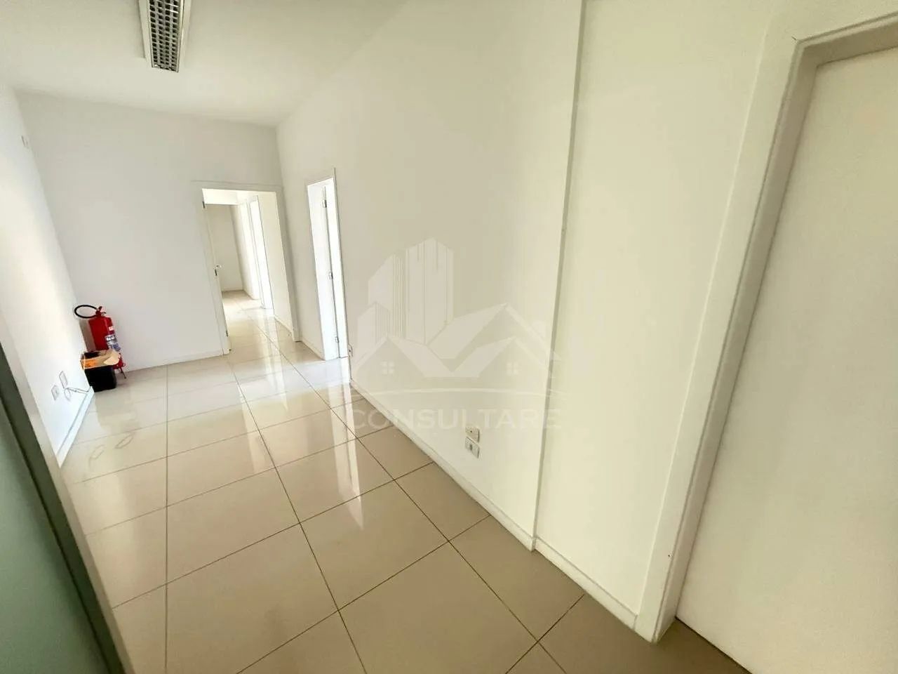 Sala Comercial à Venda no Centro de Santos com 3 Salas e Flexibilidade de Negociação - Foto 3