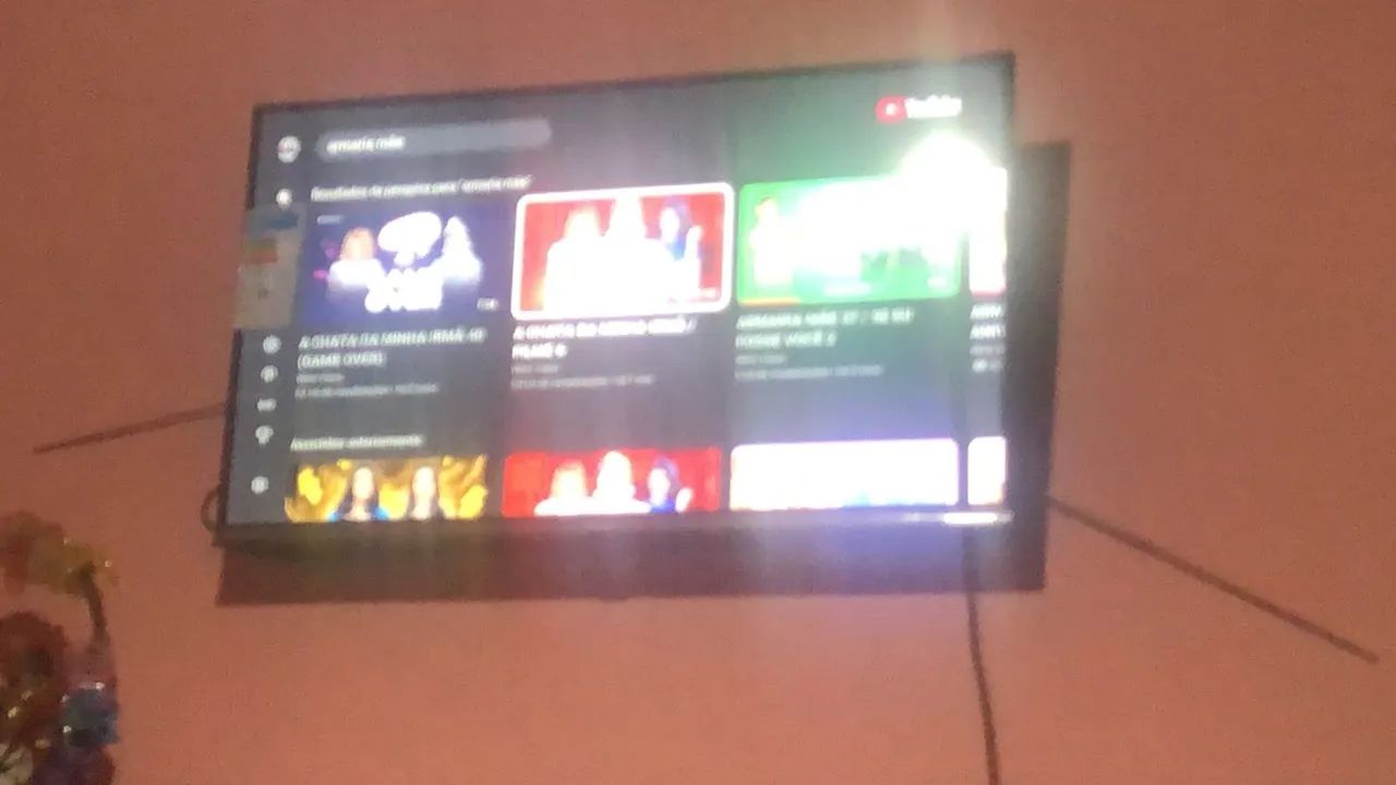 Vendo  uma TV 32 polegadas  Philips   pouco  tempo  de uso  - Foto 2