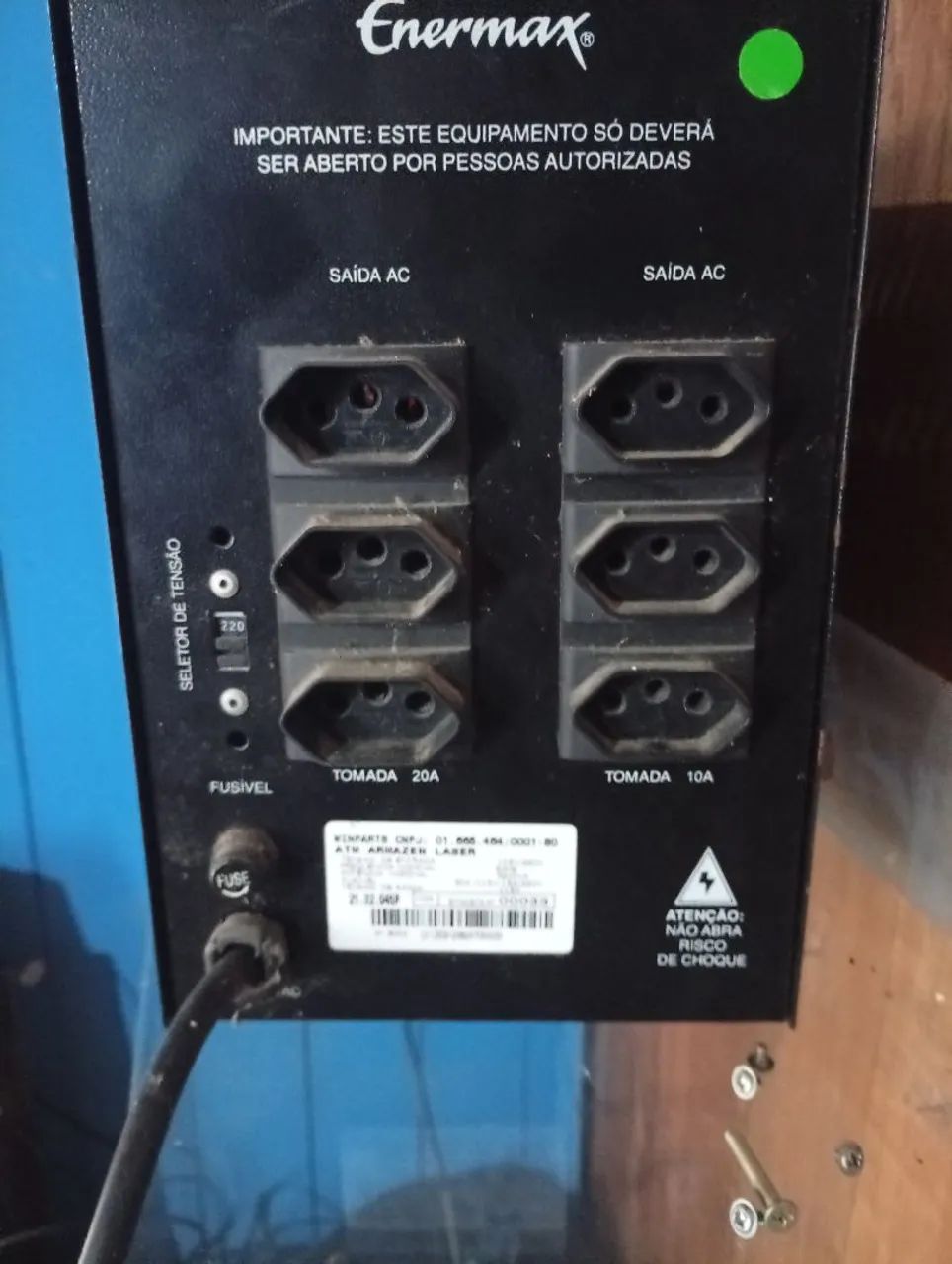 Vendo estabilizador 3200 VA - Foto 2