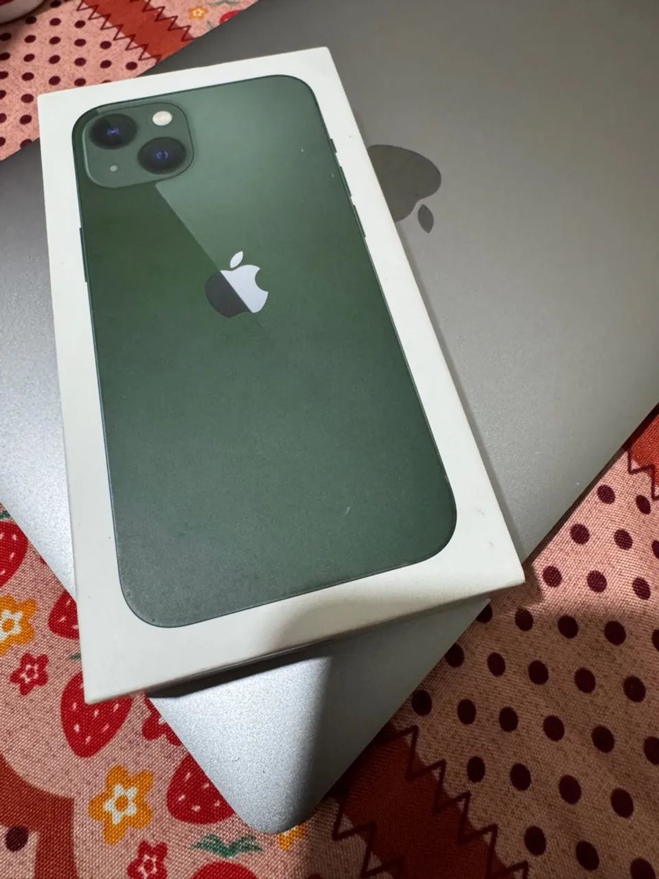 iPhone 13 128gb com caixa vende-se ou troca  - Foto 4