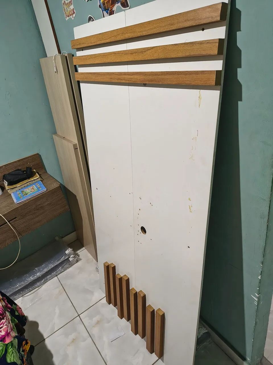 TV Panel452149571277312001
