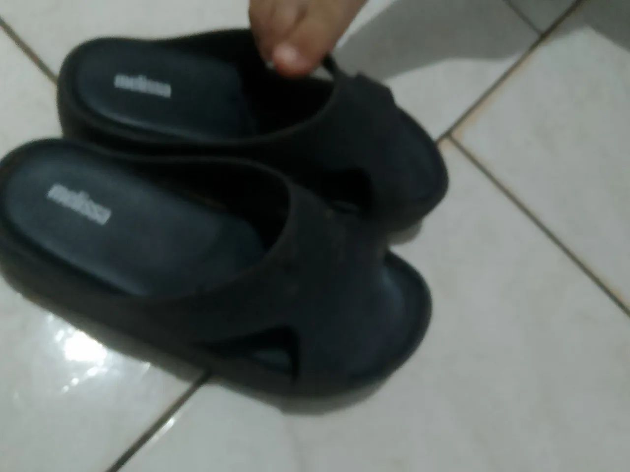 Vendo melissa original semi nova  - Foto 2