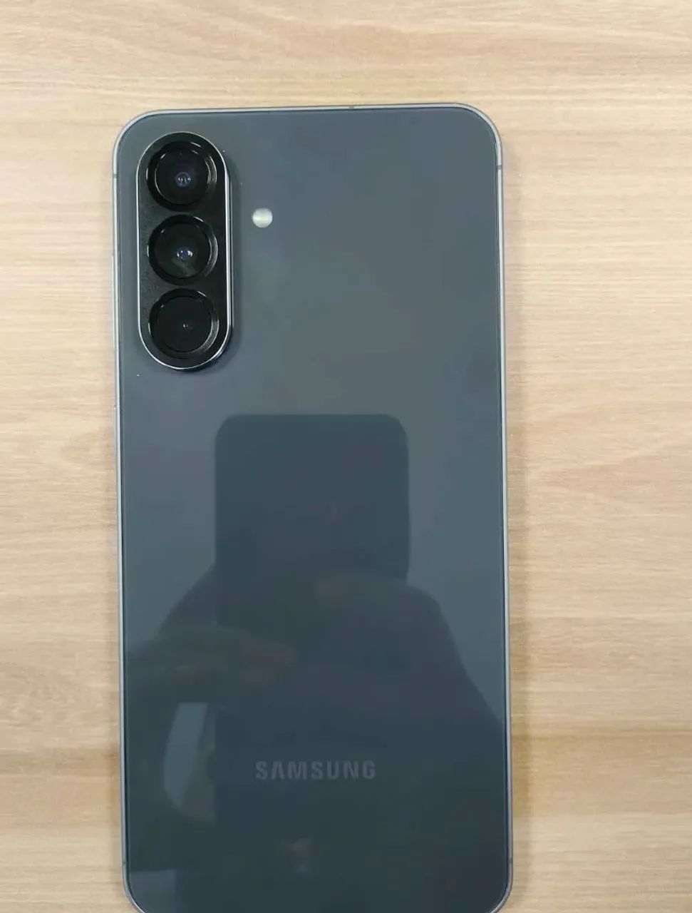 Vendo ou troco Samsung A56 256gb semi novo.  - Foto 2