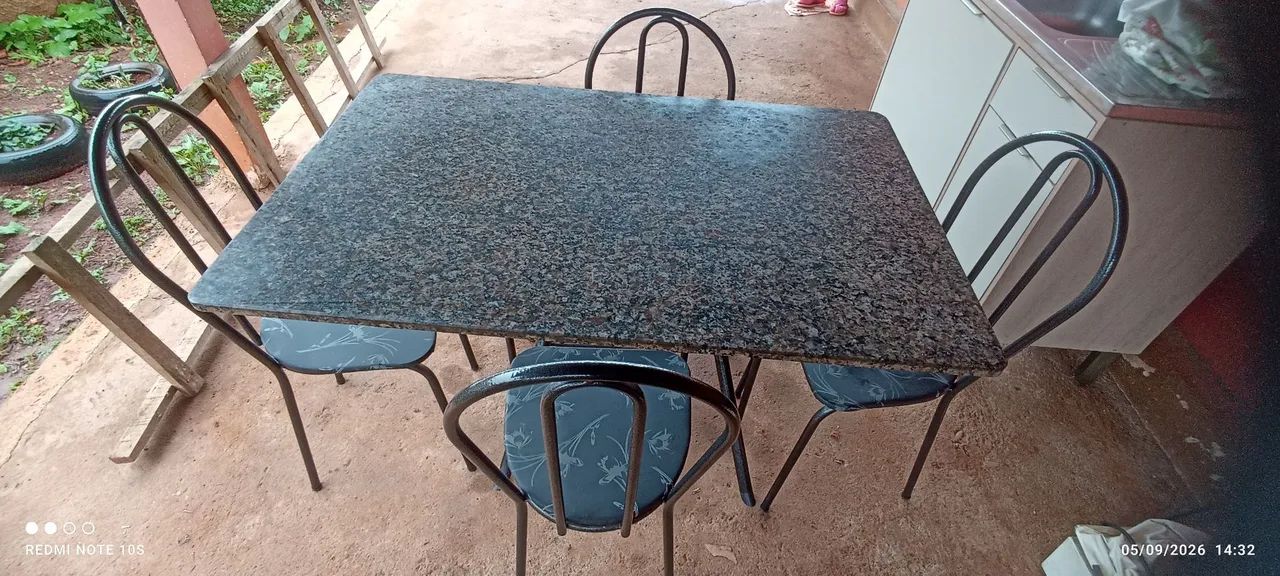 Mesa de mármore + cadeiras - Foto 2