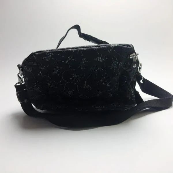 KIPLING - BOLSA TÉRMICA KIPLING NA COR PRETA NOVA/LACRADA - Foto 2