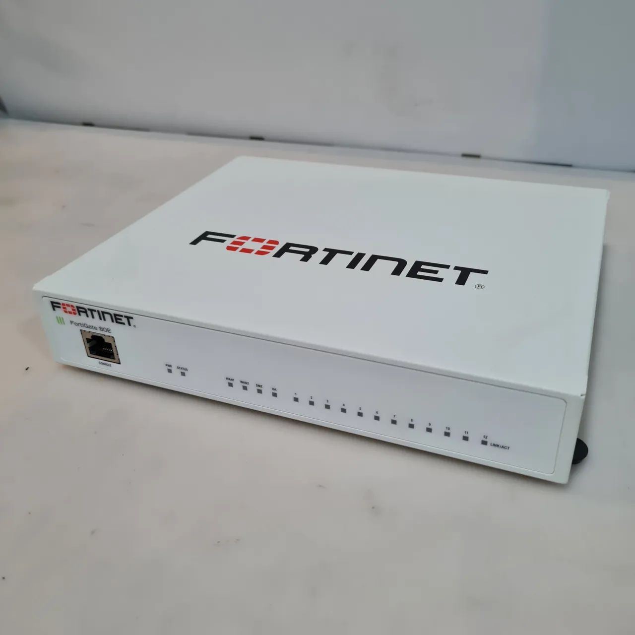  Fortinet FortiGate 80E FG-80E Sem Fonte Sem Testes