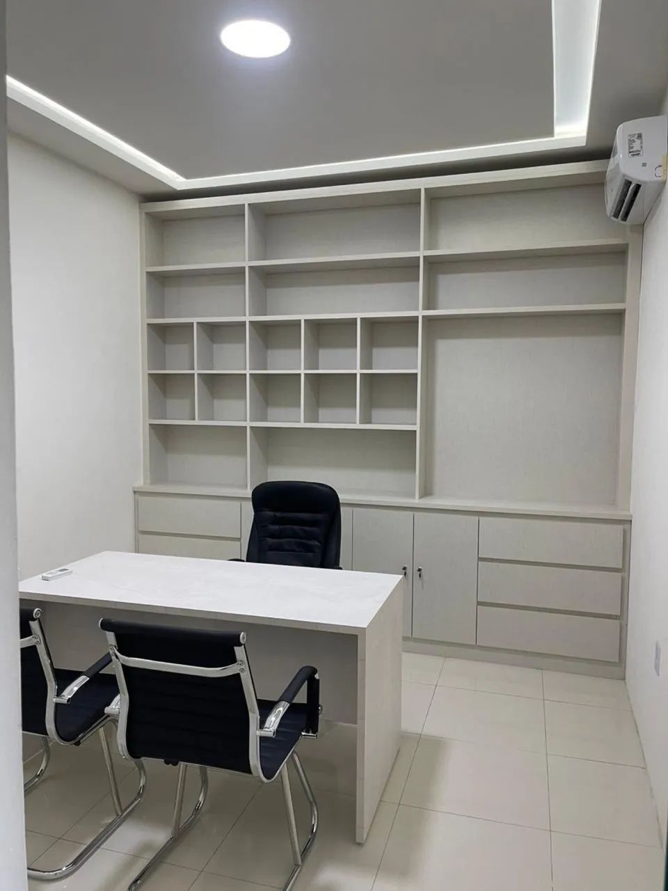 ALUGA-SE ESCRITÓRIO MOBILIADO! - Foto 3