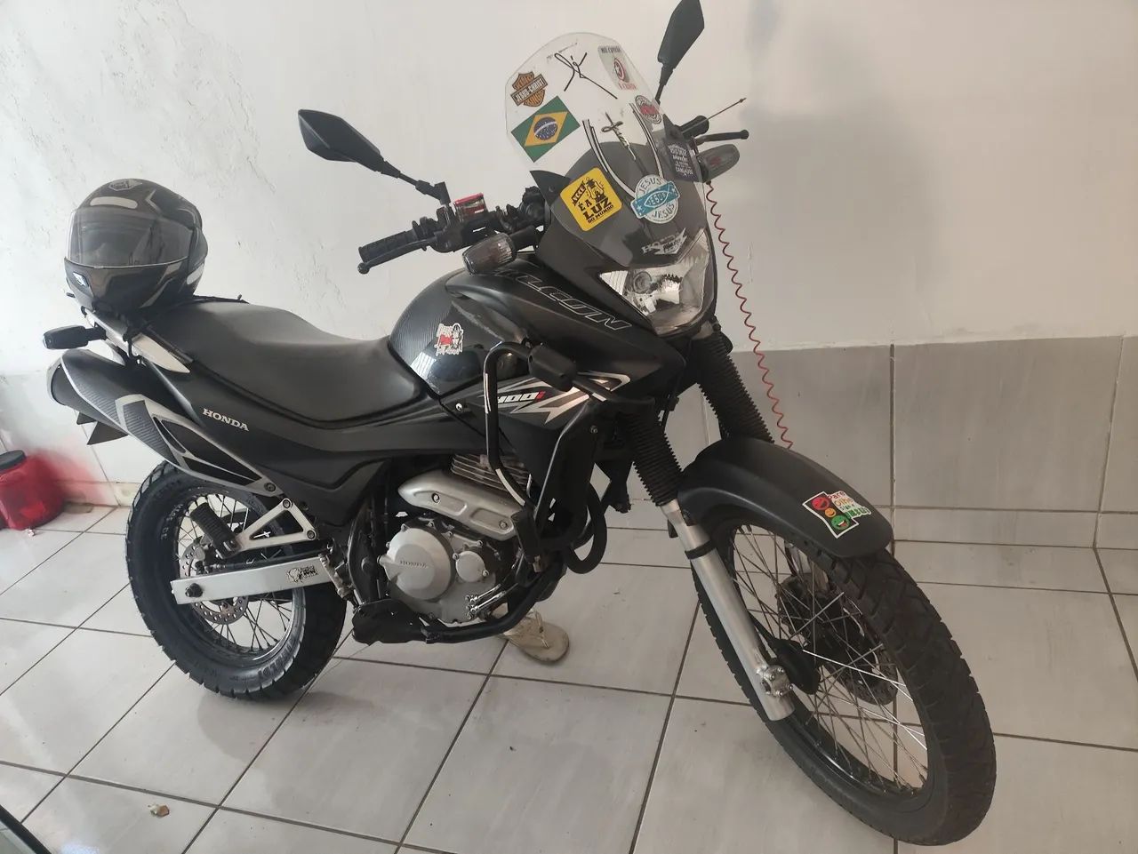 Falcon injetada 400i