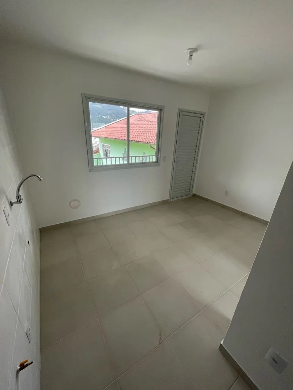 Alugo Apartamento de 1 e 2 quartos - Foto 4