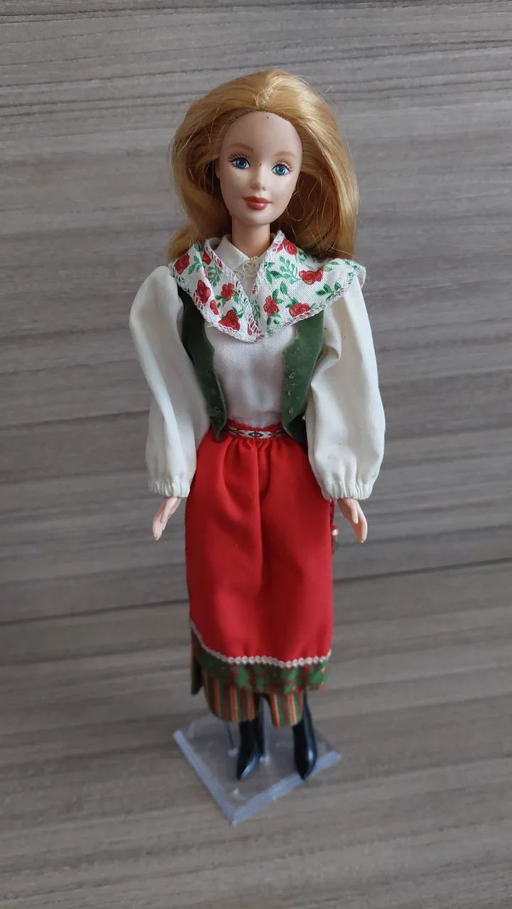 Barbie Mattel Collector Dotw Swedish - Foto 2