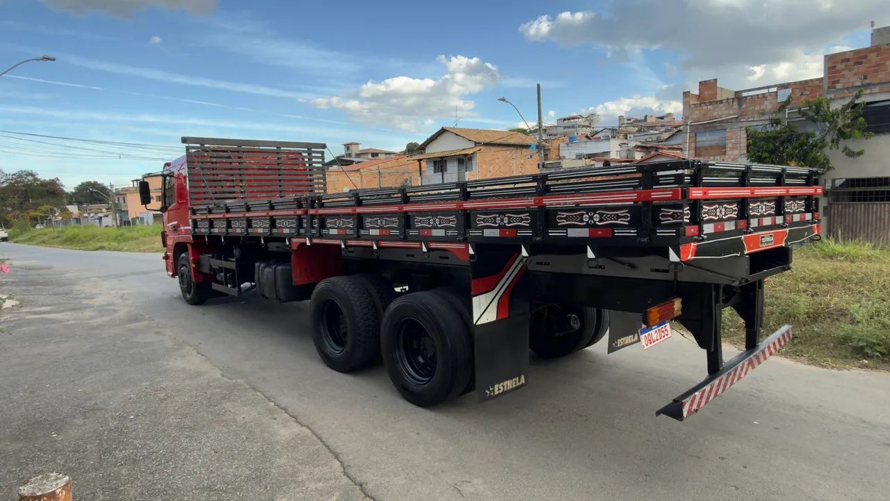 Atego 2426 6x2 leito  - Foto 4