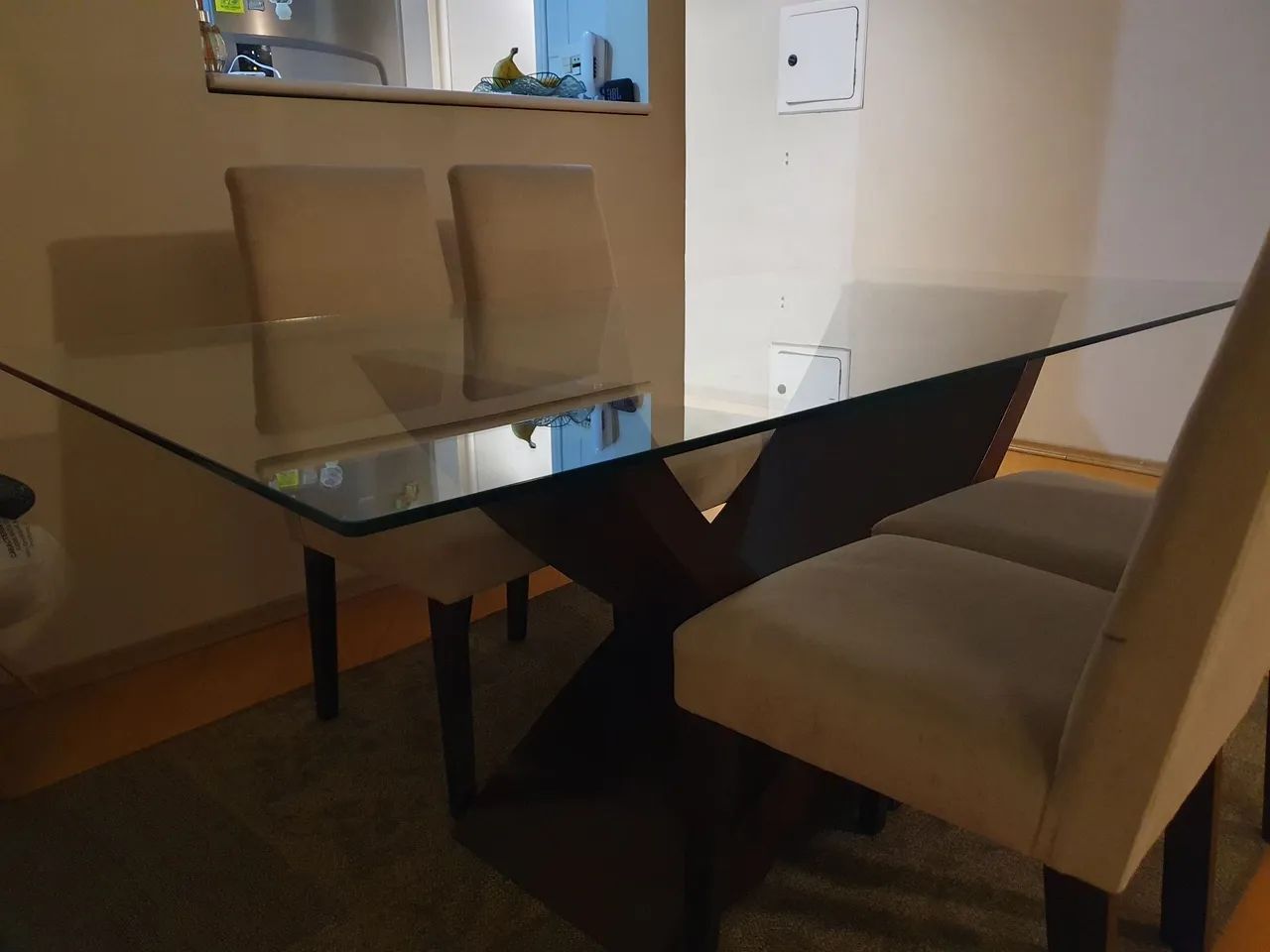 Mesa de vidro com 4 cadeiras - Foto 3