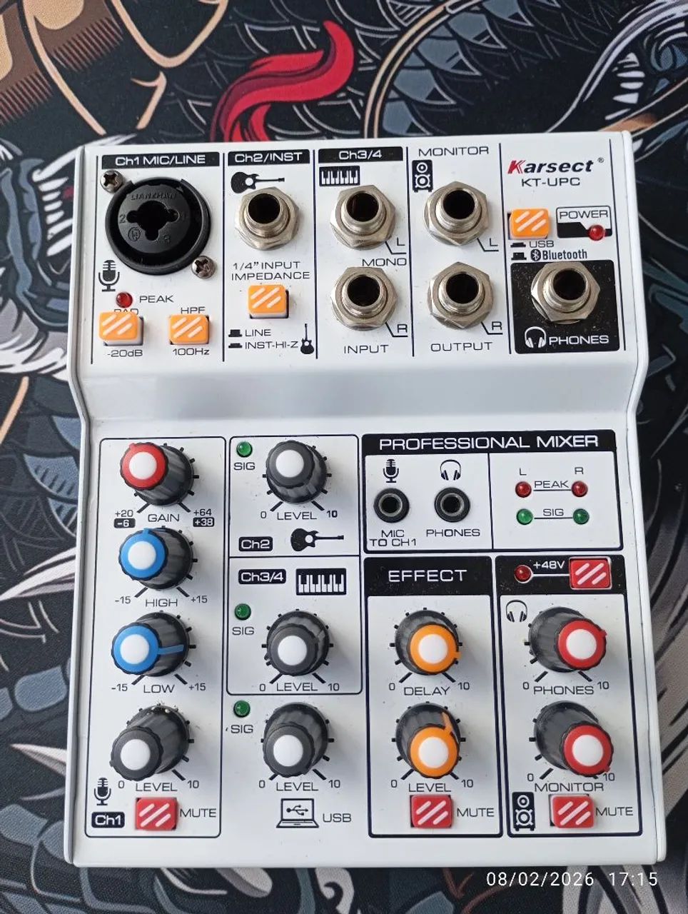Mesa de áudio Karsect
