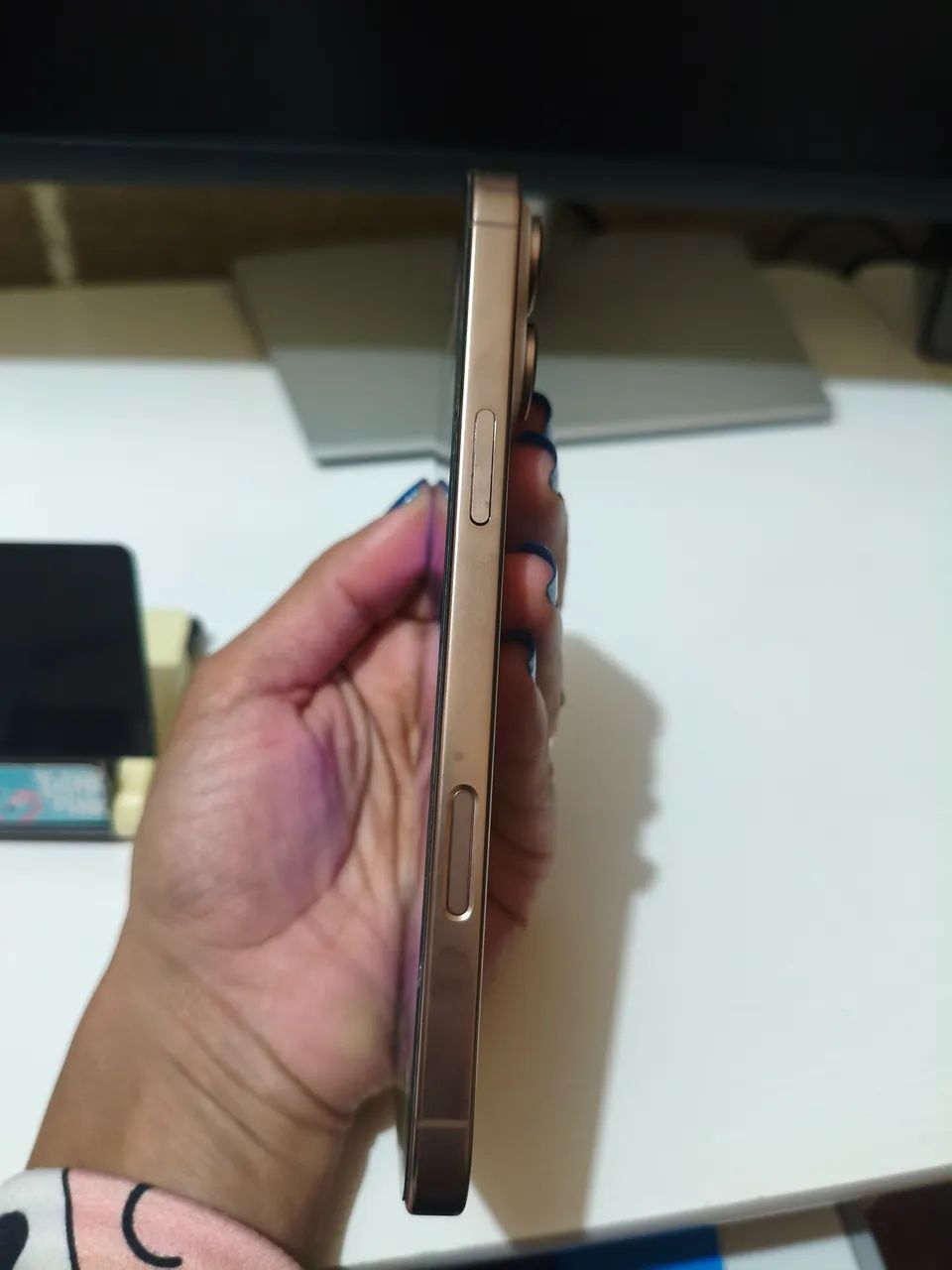 iPhone 16 Pro Max Titânio Deserto 256GB - Foto 4