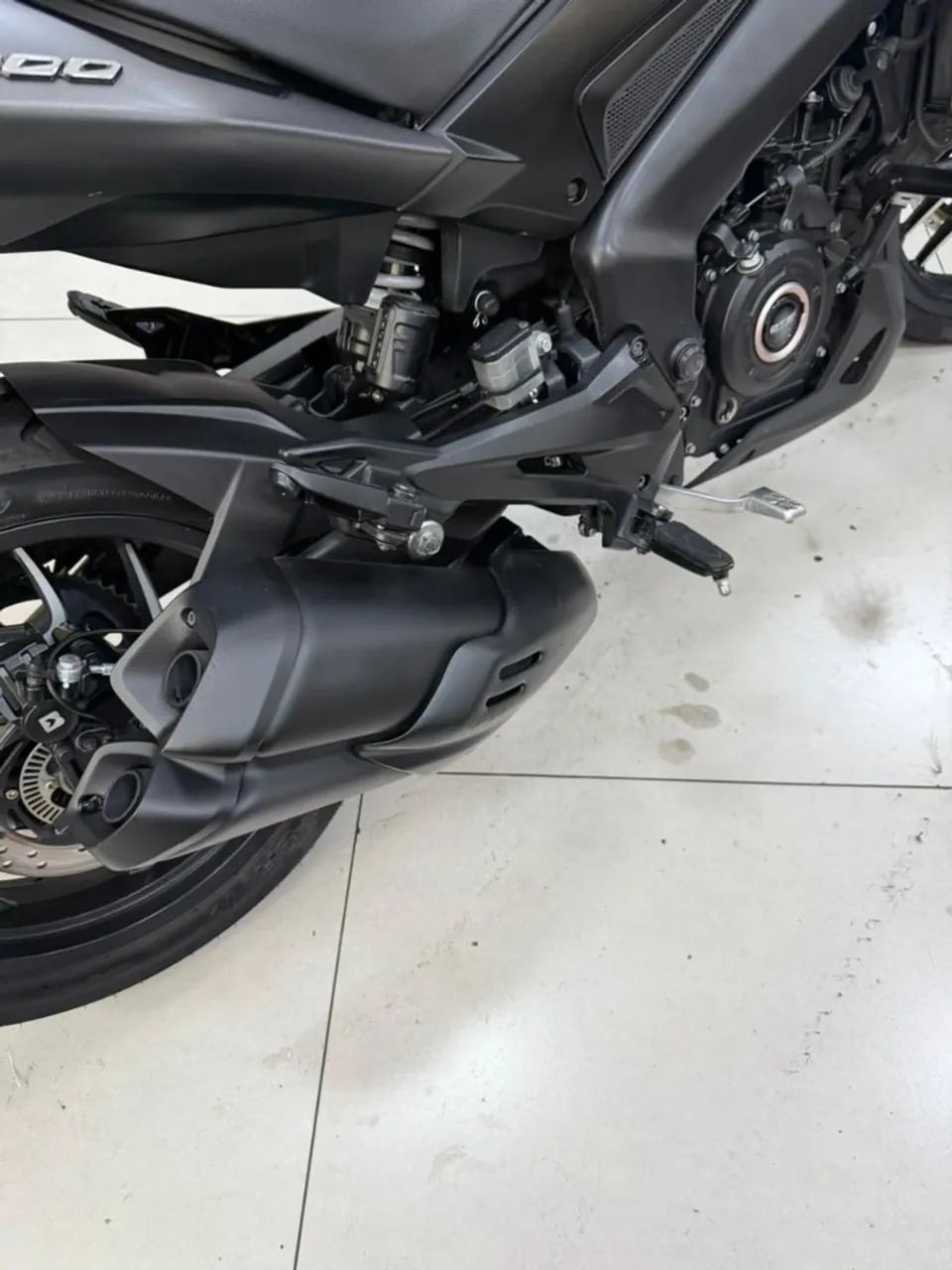 BAJAJ DOMINAR 400 - Foto 4