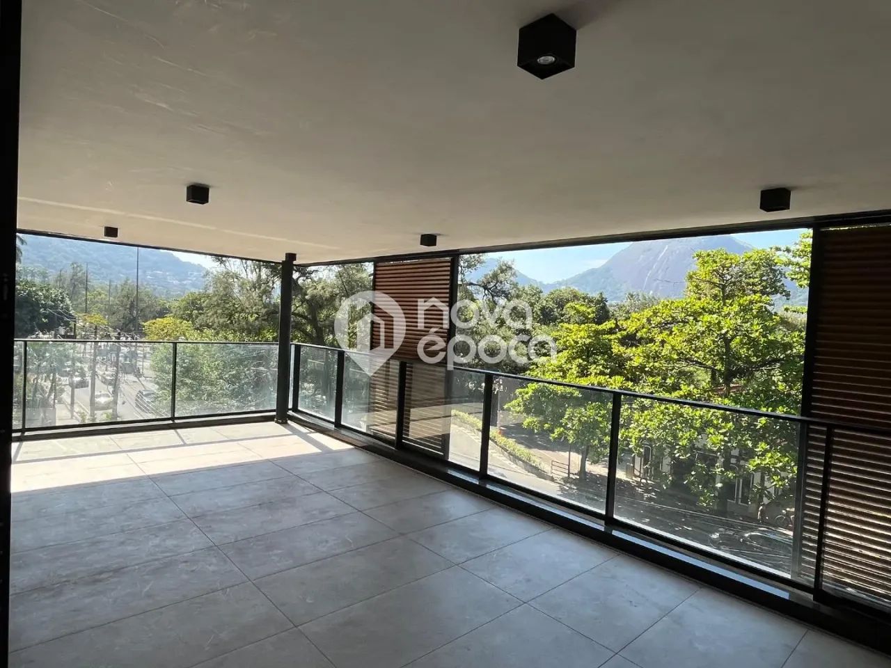 Lagoa | Apartamento 4 quartos, sendo 2 suites - Foto 2