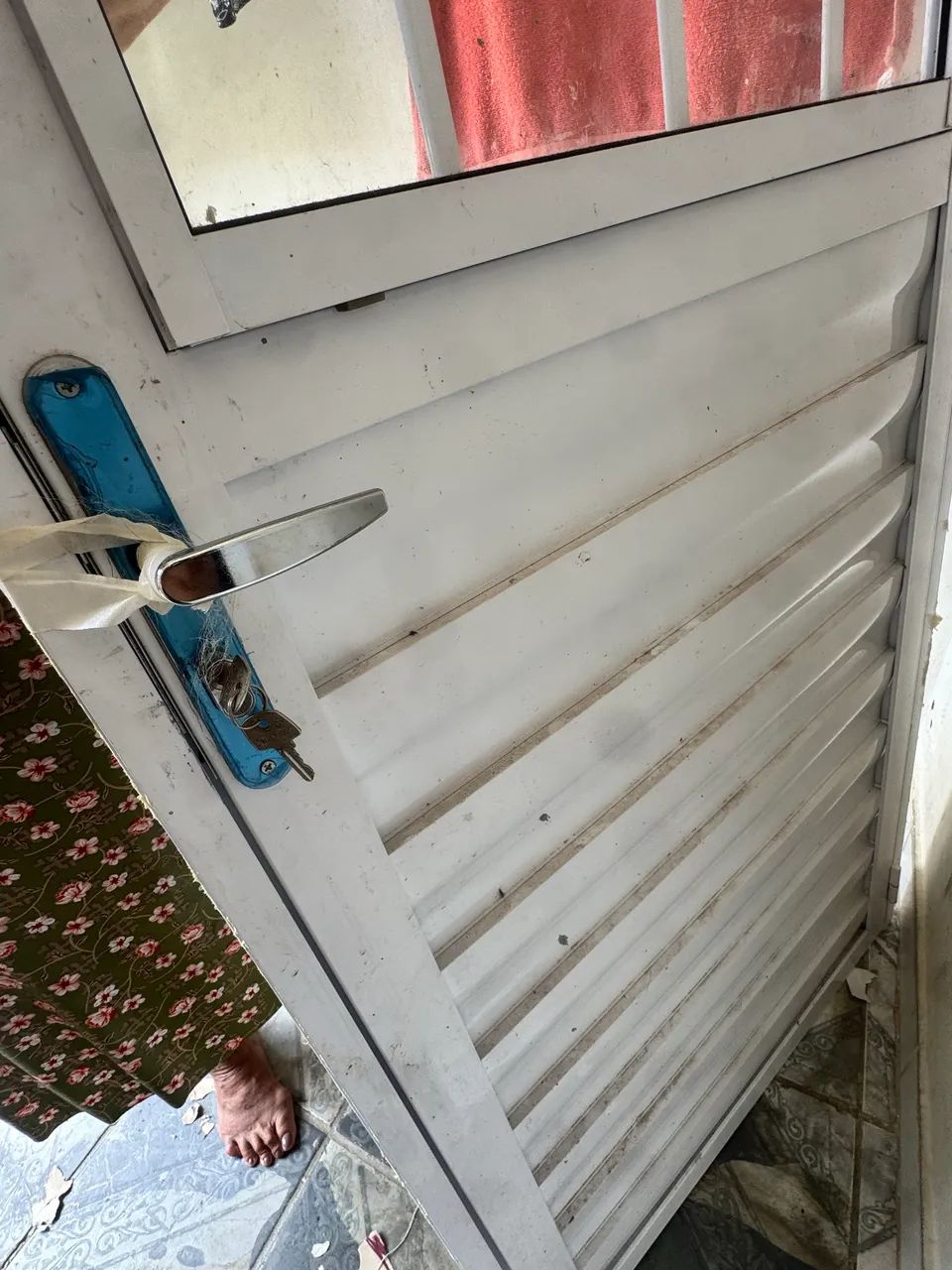 Porta alumínio de 80cm - Foto 3