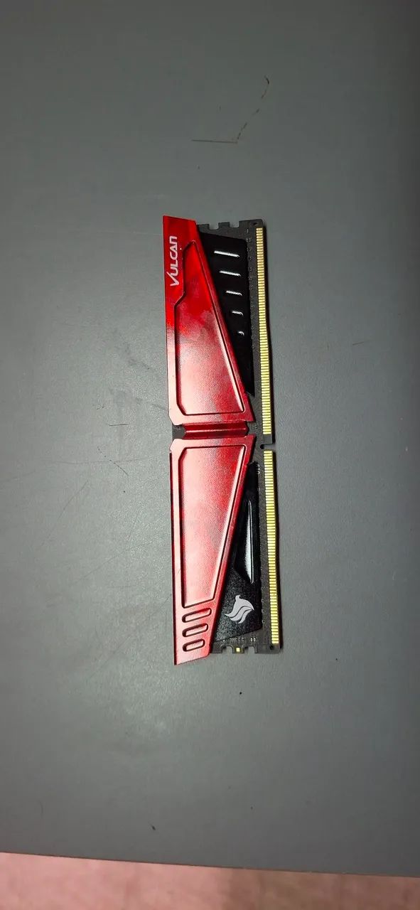Memória RAM 8GB DDR4