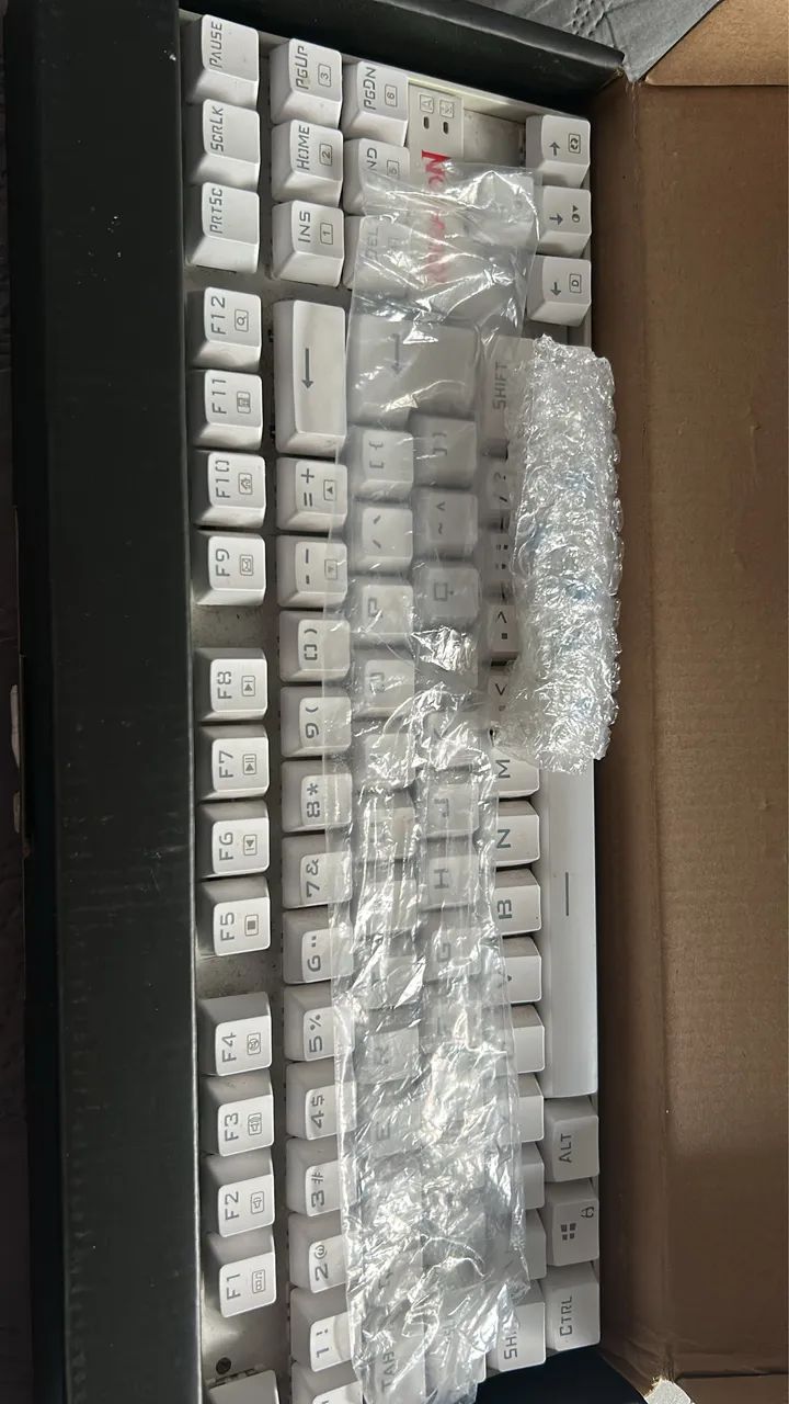 VENDO TECLADO REDRAGON KUMARA - Foto 3