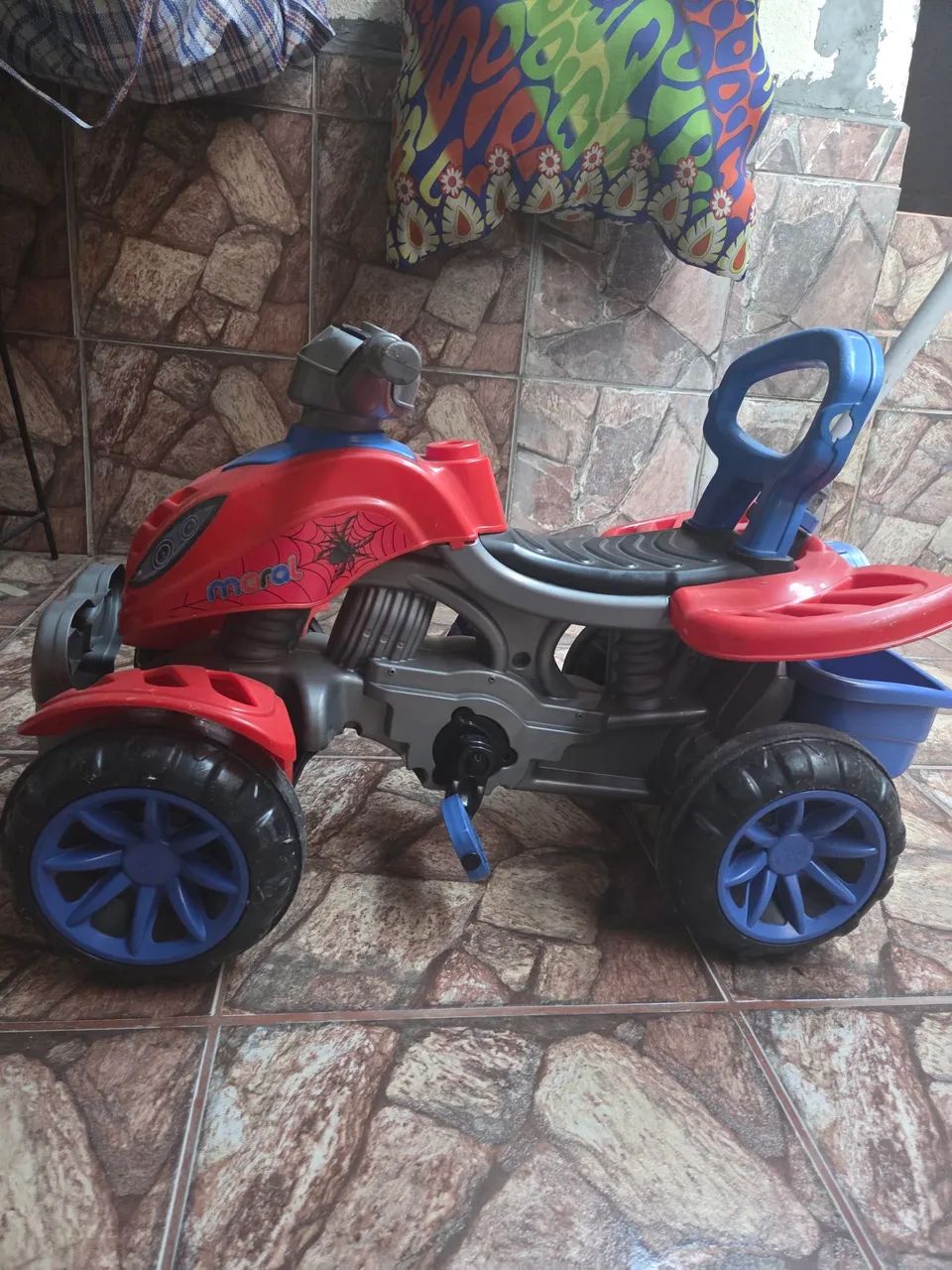 Carrinho de bebê infantil empurrador pedal criança homem aranha spider - Foto 4