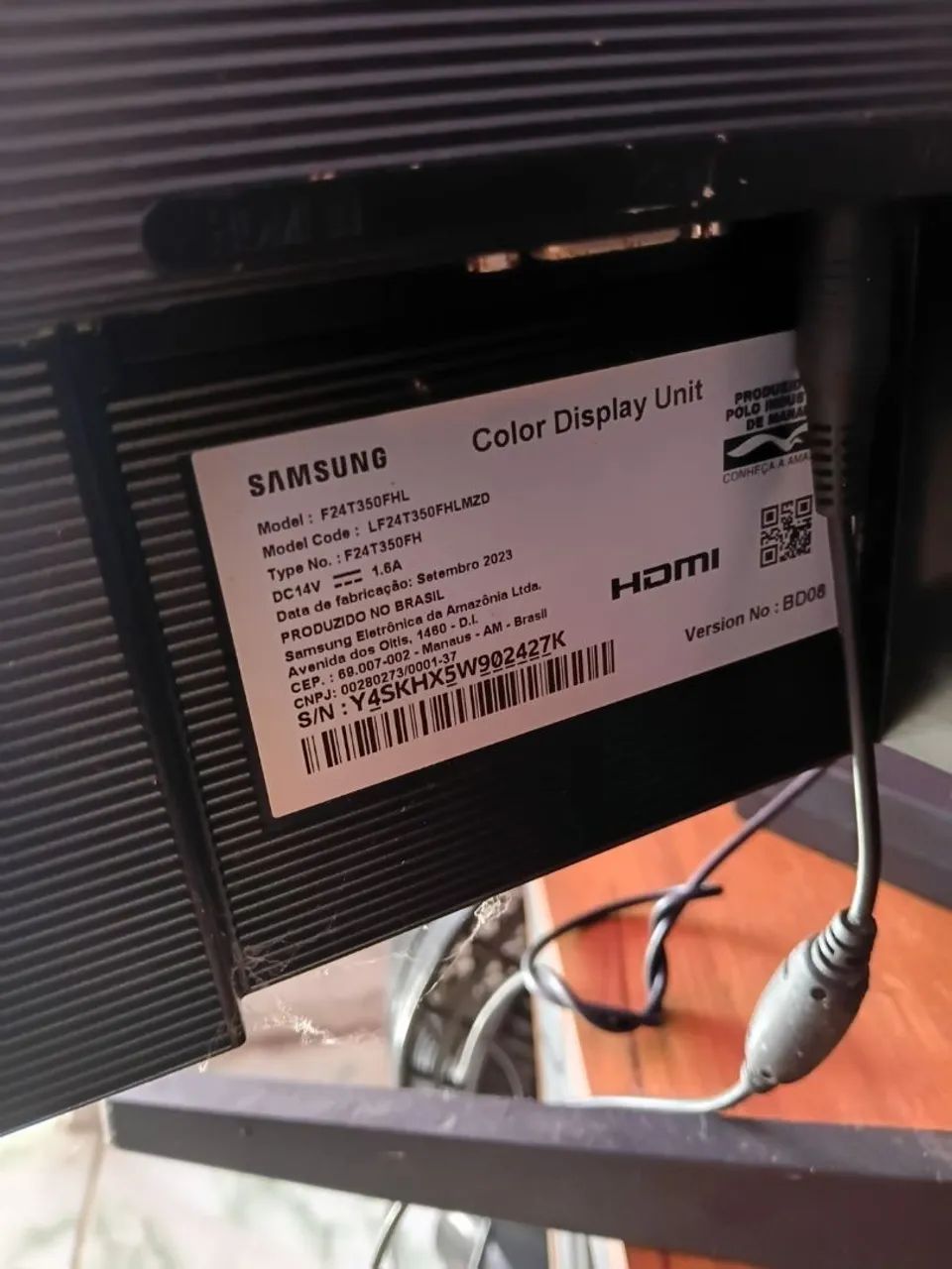 Monitor com defeito 