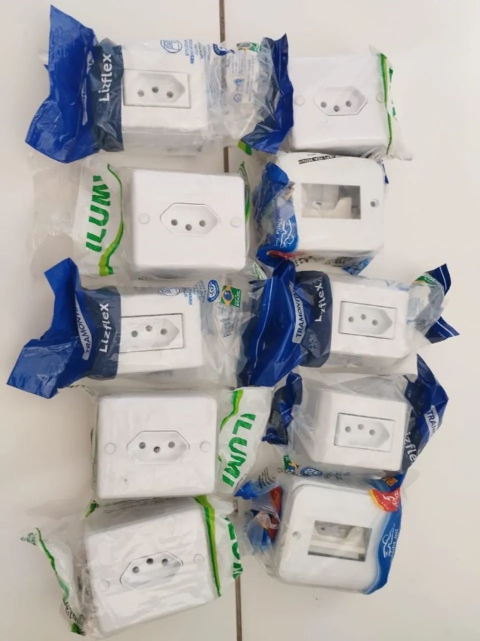 Tomadas - Foto 2