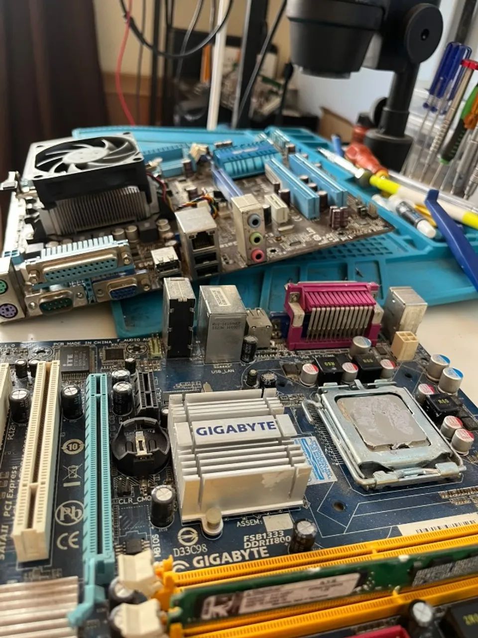 2 Placas-Mãe Antigas ASUS + GIGABYTE | AMD + Intel | Lote - Foto 3