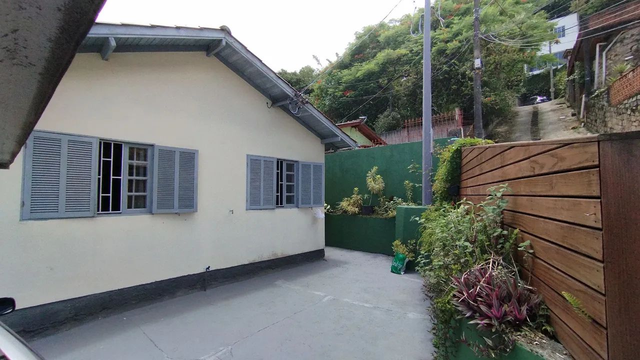 Alugo Quarto para Moças - Ambiente Tranquilo e Respeitoso