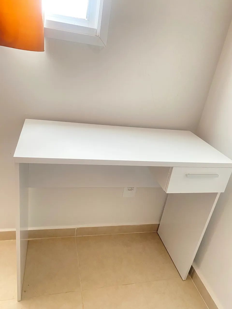 Combo guarda roupa e mesa de estudo 