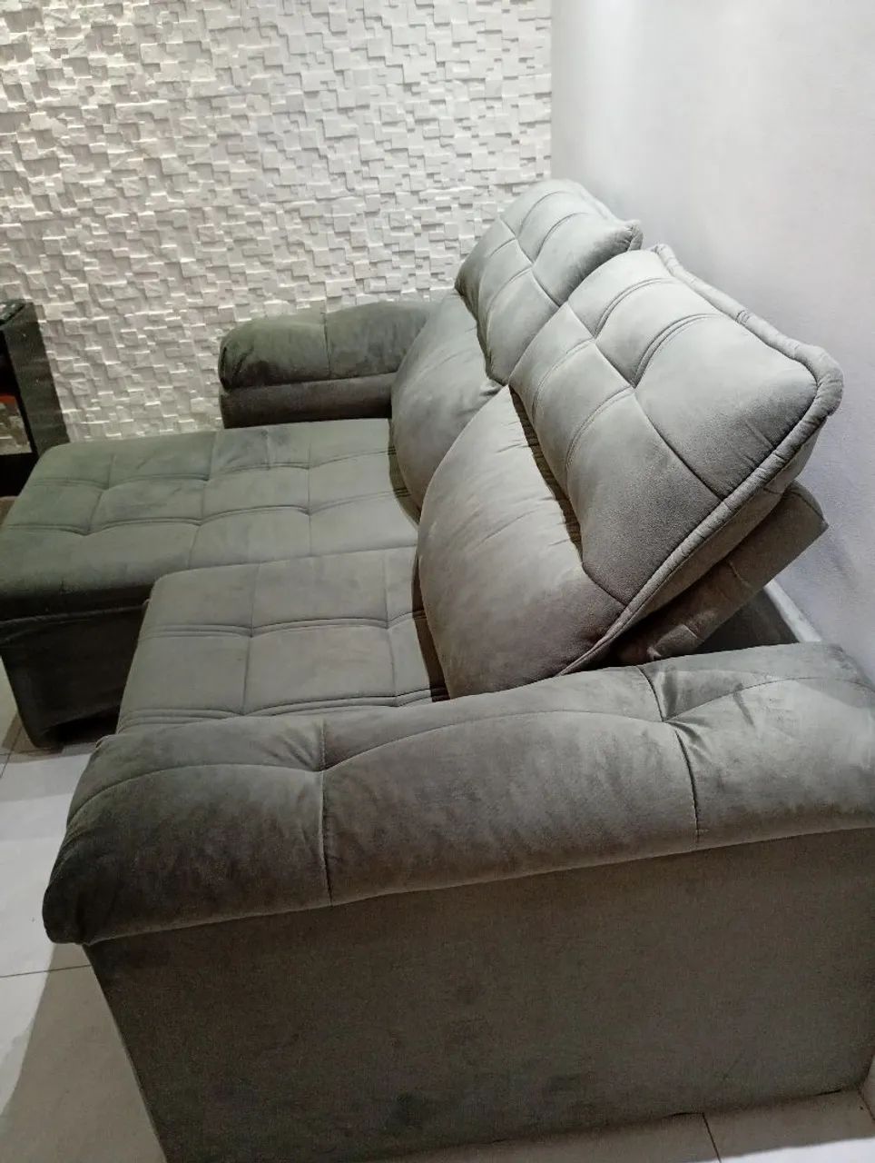 Sofá 2 metros cinza (molas ensacadas)
