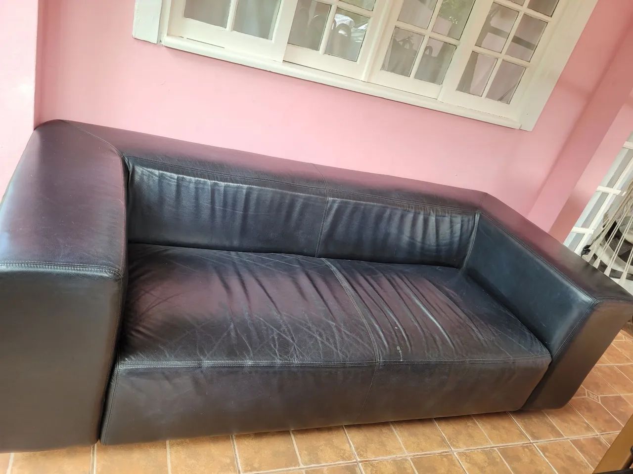 Sofá preto de couro legítimo  - Foto 3