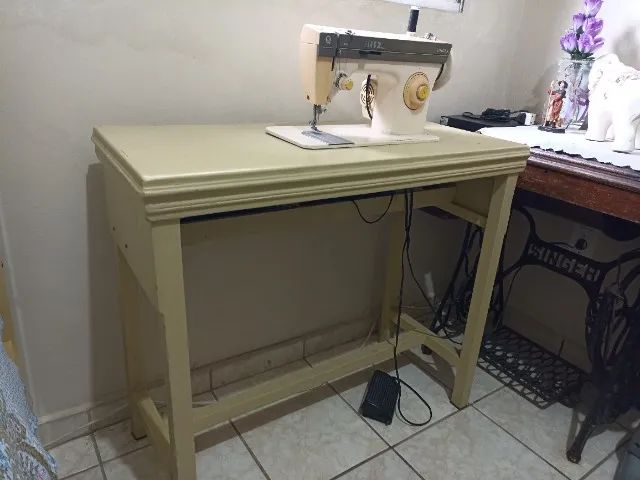 Máquina de costura década de 1990