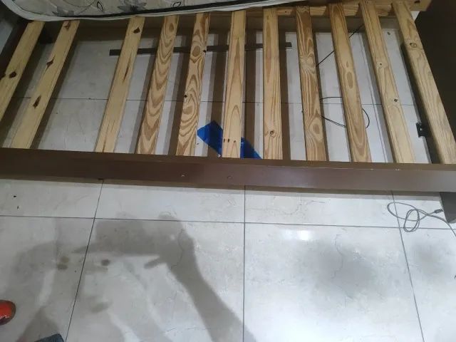 Cama de solteiro de madeira - Foto 3