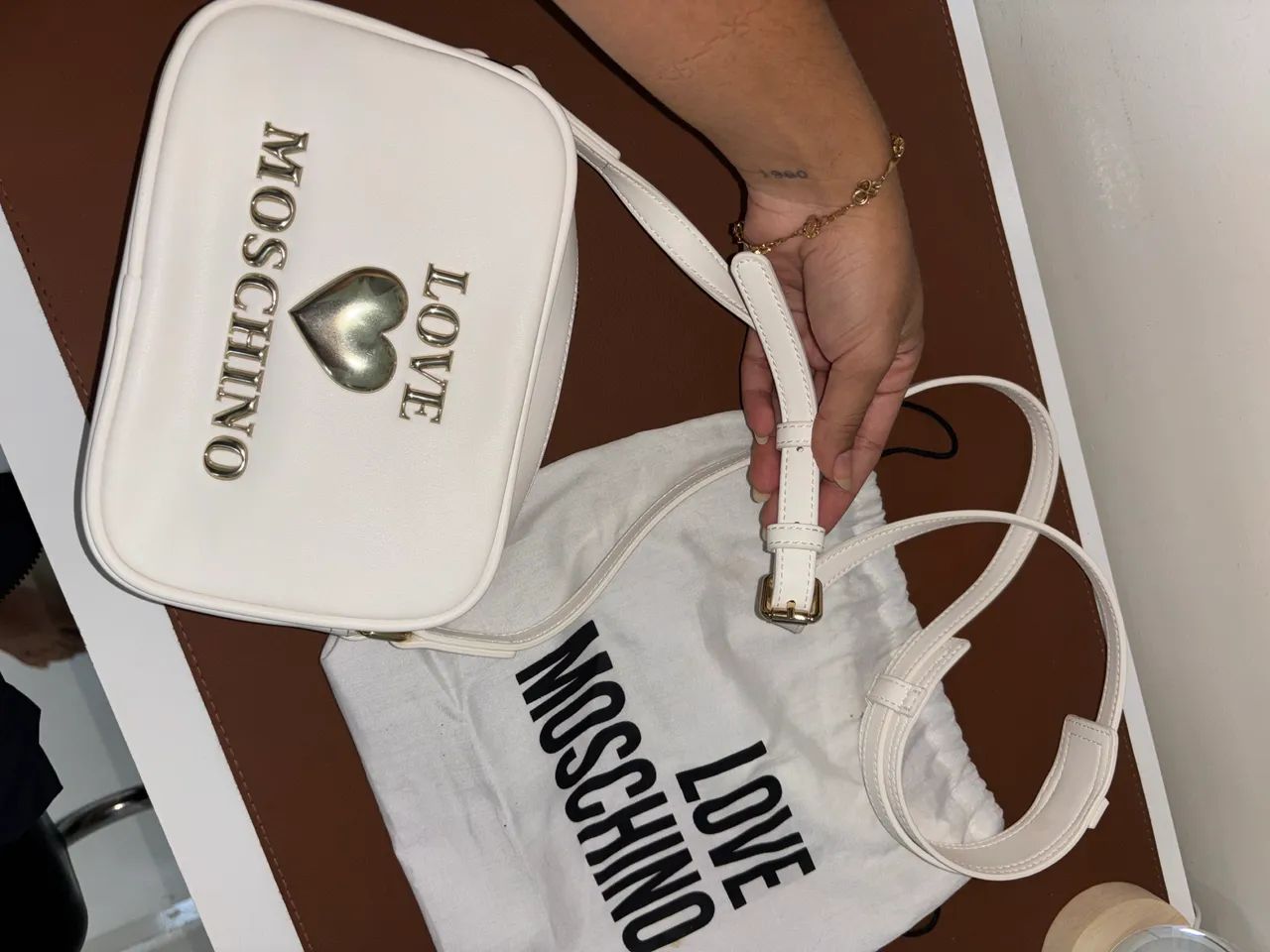 Bolsa Love Moschino branca - Foto 2