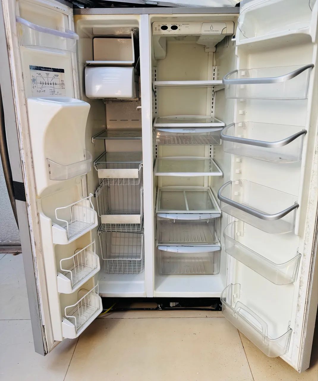 gelayページ Freezer vertical cervegeiro metalfrio potência 220 voltz litros