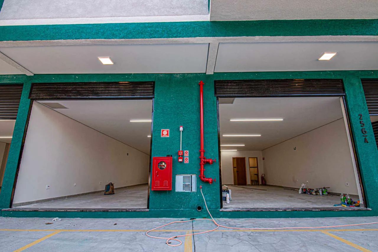 Prédio comercial na Rua Izidro Ortiz, 256  144 m² - Foto 2
