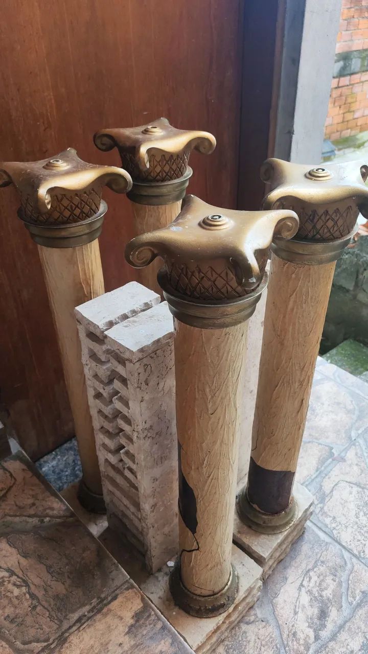 Vendo conjunto com 4 colunas/pés ornamentais para mesa - Foto 3
