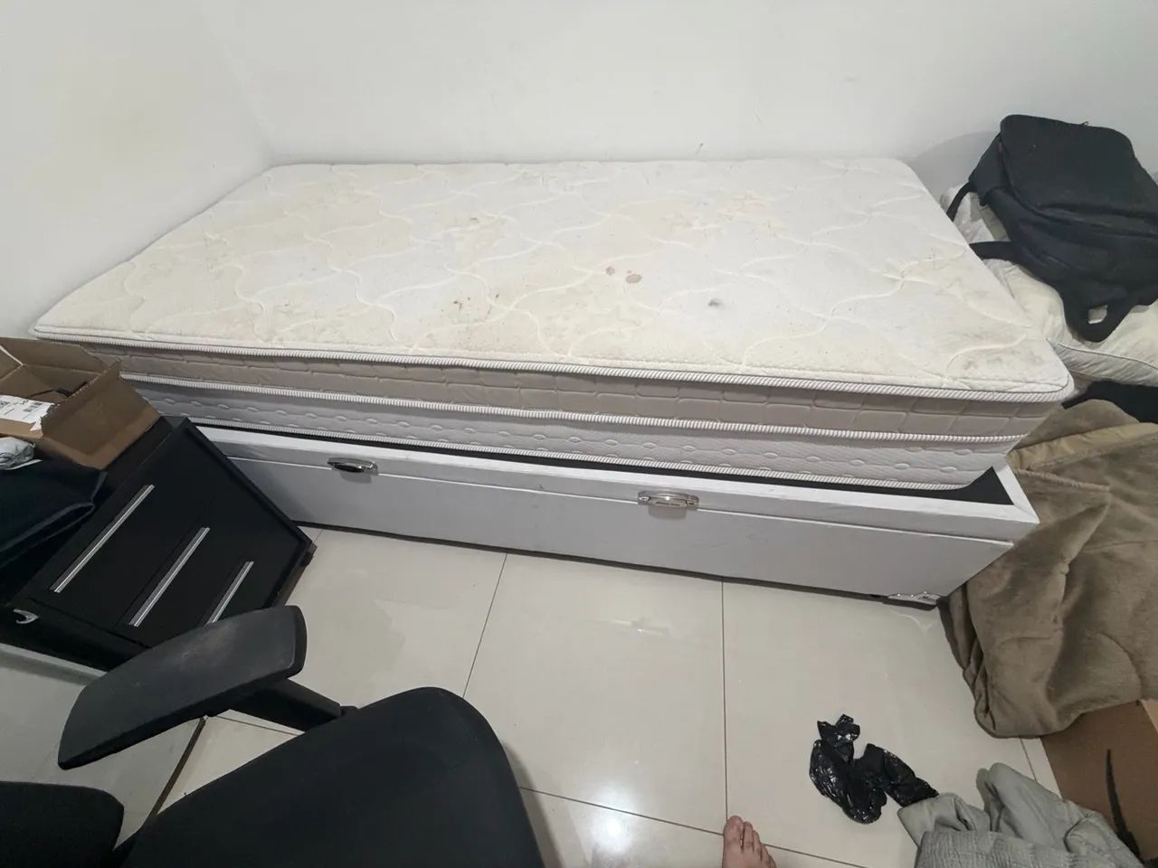 BOX Bau com Colchão Solteirão
