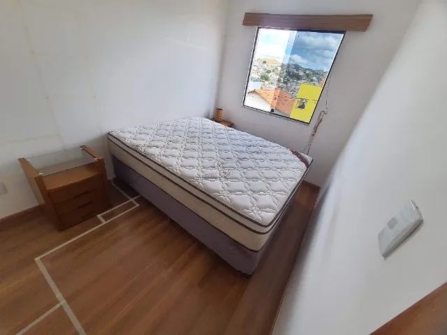 Conjunto cama box Queen Size com colchão Castor super novo